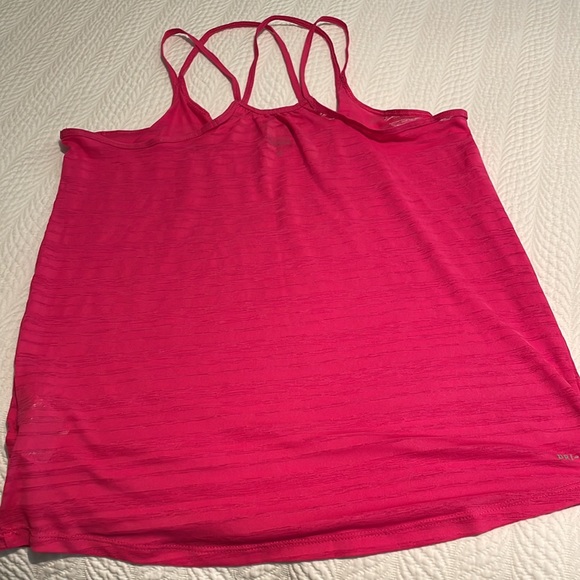 Set of 2 Nike Dri- Fit running tanks - Picture 5 of 6